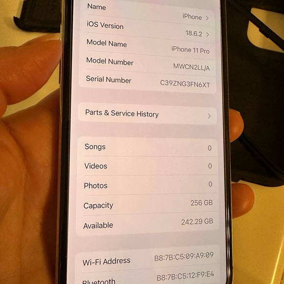 Apple iPhone 11 Pro 256 GB Silver with Otterbox T-Mobile - Picture 10 of 14